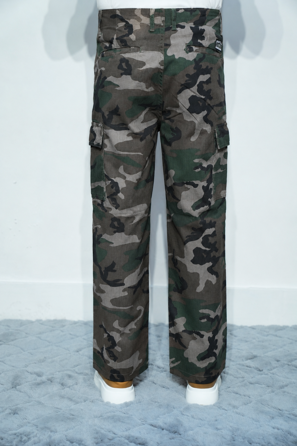 MENS LOOSE FIT CARGO TROUSER